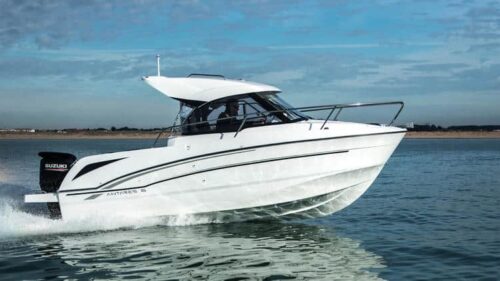 Antares-motorboot-charter-rent-yachtco-7.jpg