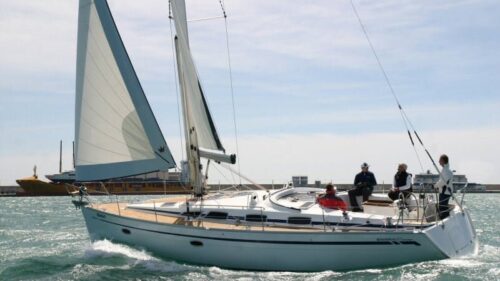 Bavaria-40-charter-rent-sailboat-yachtco-2.jpg