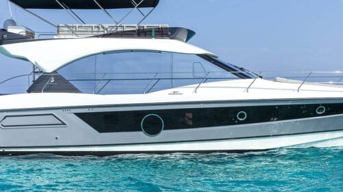 Beneteau-motor-yacht-charter-rent-yachtco-3.jpg