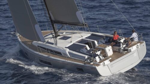 Beneteau-sailboat-charter-rent-yachtco-9-2.jpg