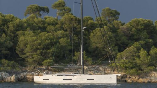 Dufour-charter-rent-sailboat-yachtco-7.jpeg