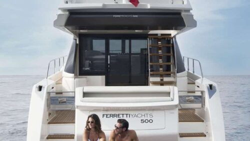 Ferretti-charter-verhuur-motoryacht-yachtco-12.jpg