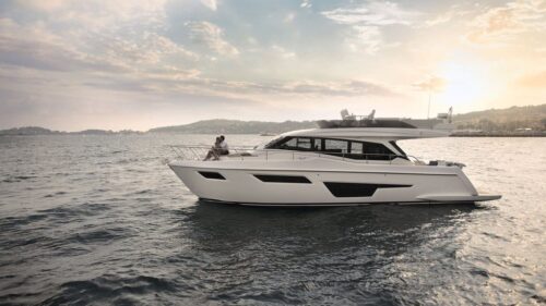 Ferretti-charter-rent-motoryacht-yachtco-18.jpg