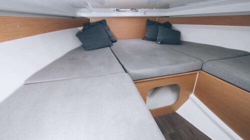 Flyer-motorboat-charter-rent-yachtco-7.jpg