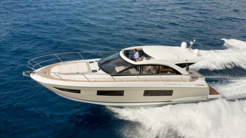 Jeanneau-motor-yacht-charter-pronajem-yachtco-41-1.jpg