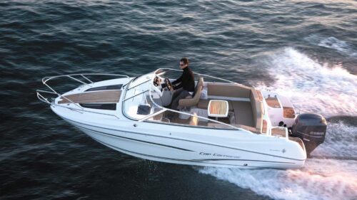 Jeanneau-motorboat-charter-rent-yachtco-19.jpg