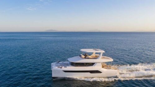 Leopard-Power-catamaran-chatamaran-charter-rent-yachtco-16-1.jpg