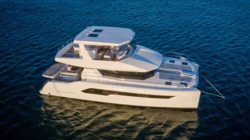 Leopard-Power-catamaran-charter-rent-yachtco-8-1.jpg