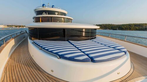 Luxury-Yacht-charter-rent-yachtco-11.jpg