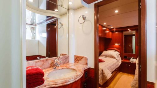 Luxury-Yacht-charter-rent-yachtco-24.jpg