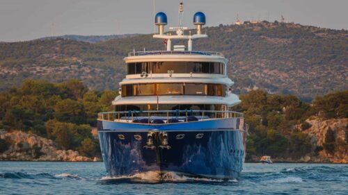 Luxury-Yacht-charter-rent-yachtco-6.jpg