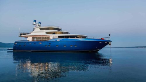 Luxury-Yacht-charter-rent-yachtco-9.jpg