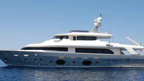 Luxury-yacht-charter-rent-yachtco-3.jpeg
