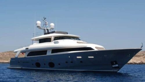 Luxury-yacht-charter-rent-yachtco-5.jpeg