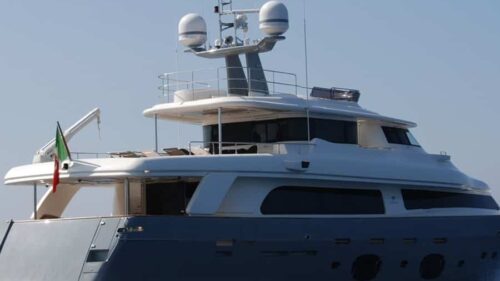 Luxury-yacht-charter-rent-yachtco-6.jpeg