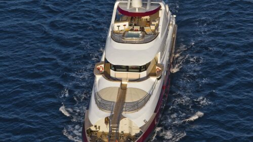 Rent-Luxury-Yachts-45.jpg