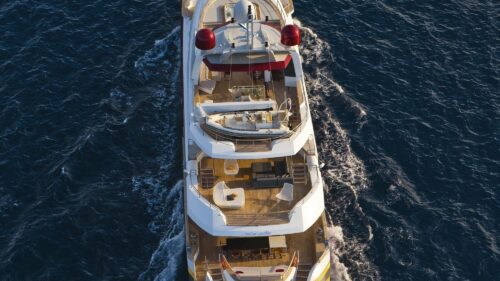 Rent-Luxury-Yachts-46.jpg