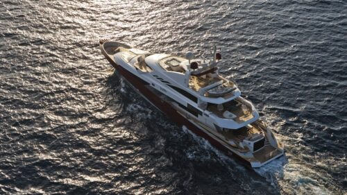 Rent-Luxury-Yachts-5.jpg