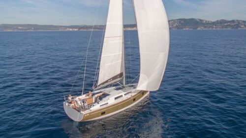 Sailboat-charter-rent-yachtco-10-3.jpg