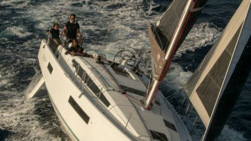 Barca a vela-noleggio-yachtco-11-1-2.jpg