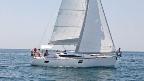 Sailboat-charter-rent-yachtco-4-1.jpg