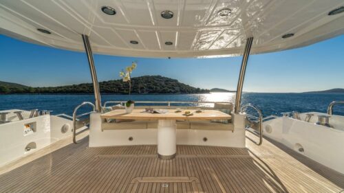 Sunreef-sailboat-charter-rent-yachtco-5.jpeg