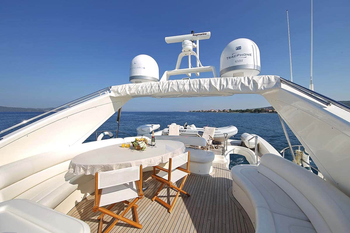azimut-80-charter-croatia-rental (11) azimut-80-yacht-charter-croatia-sailing-holidays-croatia-booking-yacht-charter-croatia-catamarans-sailboats-motorboats-gulets-luxury-yachts-boat-rental-croatia-8