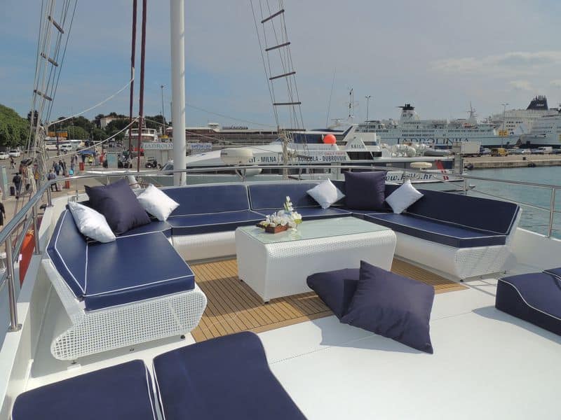 gulet-aurum-charter-croatia-rental (6) aurum-yacht-charter-croatia-sailing-holidays-croatia-booking-yacht-charter-croatia-catamarans-sailboats-motorboats-gulets-luxury-yachts-boat-rental-1