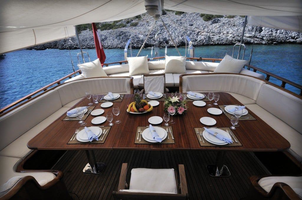 gulet-dolce-vita-charter-croatia-rental (8) dolce-vita-yacht-charter-croatia-sailing-holidays-croatia-booking-yacht-charter-croatia-catamarans-sailboats-motorboats-gulets-luxury-yachts-boat-rental-8