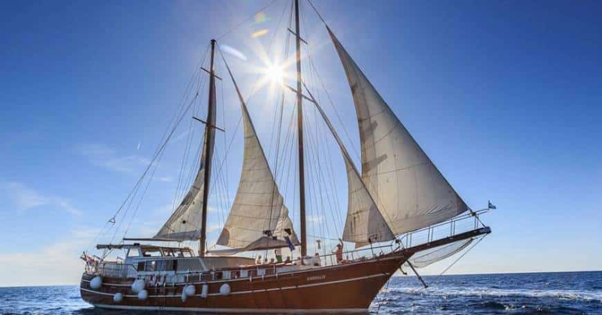 gulet-gardelin-charter-croatia-rental (5) gardelin-yacht-charter-croatia-sailing-holidays-croatia-booking-yacht-charter-croatia-catamarans-sailboats-motorboats-gulets-luxury-yachts-boat-rental-2