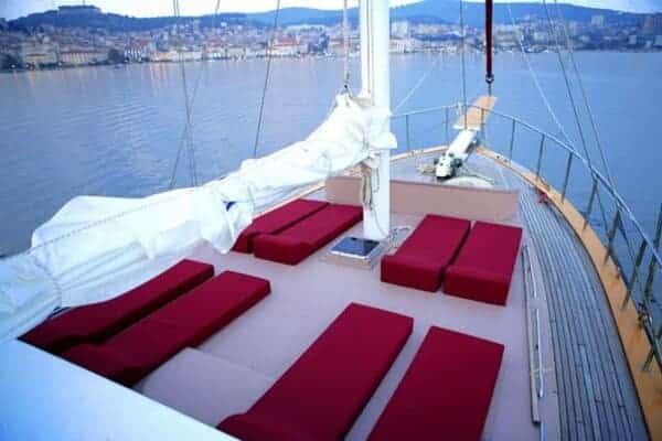 gulet-krila-7-charter-croatia-rental (12) krila-7-yacht-charter-croatia-sailing-holidays-croatia-booking-yacht-charter-croatia-catamarans-sailboats-motorboats-gulets-luxury-yachts-boat-rental-9