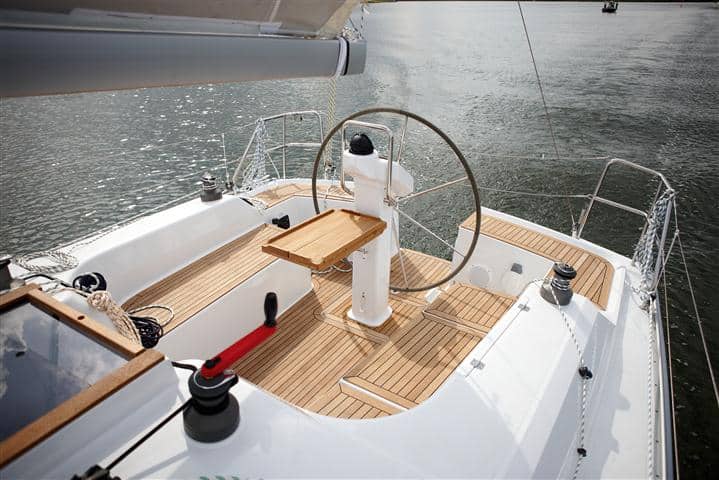hanse-355-charter-croatia-rental (4) hanse-355-yacht-charter-croatia-sailing-holidays-croatia-booking-yacht-charter-croatia-catamarans-sailboats-motorboats-gulets-luxury-yachts-boat-rental-croatia-2