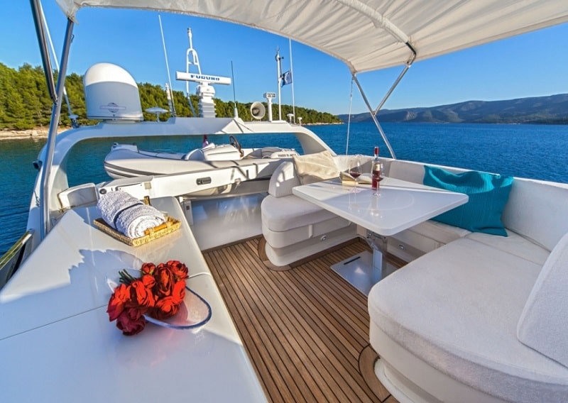 maiora-20-charter-croatia-rental (7) maiora-20-yacht-charter-croatia-sailing-holidays-croatia-booking-yacht-charter-croatia-catamarans-sailboats-motorboats-gulets-luxury-yachts-boat-rental-croatia3